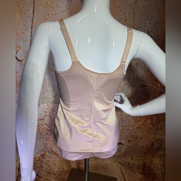 Ruby Ribbon Shaping Tank NWOT - Picture 4 of 4